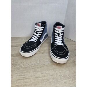 VANS Off the Wall Sk8-Hi Sneakers.  Mens  9 / Women's 10.5